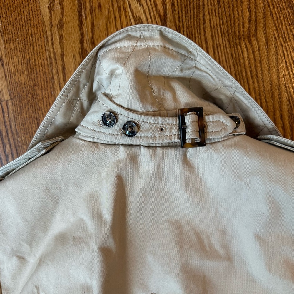 Banana Republic trench coat - Picture 5 of 6